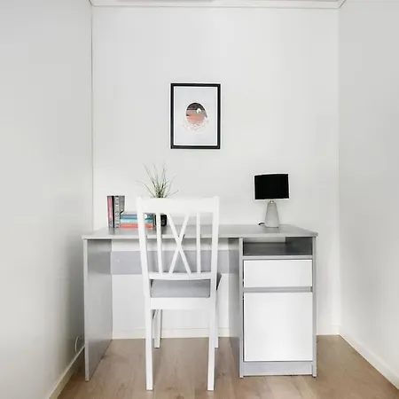 Moderne Leilighet - Naert Flyplass - Lader For Elbil